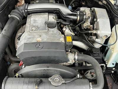 Mercedes C180