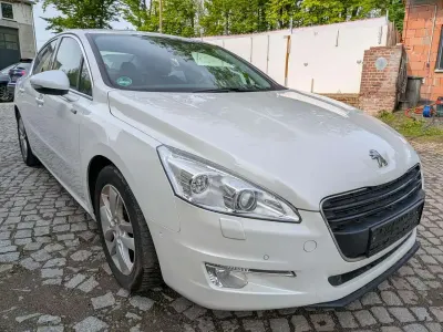 Gebraucht Peugeot 508 Style 156 PS (114 kW) 2013 Weiß Limousine