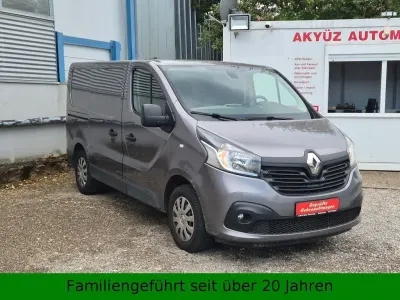 Gebraucht Renault Trafic Komfort 145 PS (106 kW) 2019 Grau Van / Kleinbus