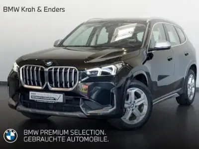 Gebraucht BMW X1 Luxury Line 136 PS (100 kW) 2023 Black sapphire metallic (schwarz) SUV