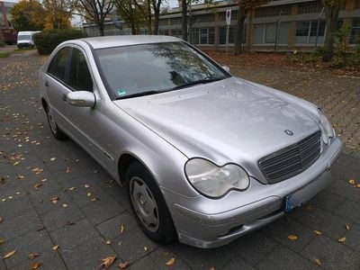 Mercedes C180