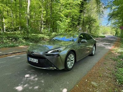 Usata Toyota Mirai 182 CV (133 kW) 2021 Grigio Berlina
