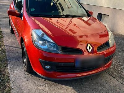 Usata Renault Clio II 75 CV (55 kW) 2006 Rosso Utilitaria