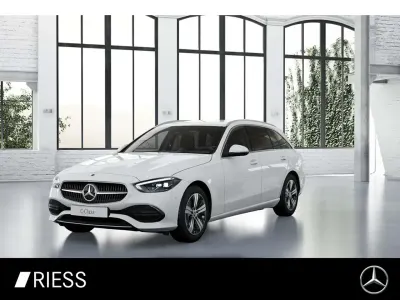 Gebraucht Mercedes C200 Avantgarde 163 PS (119 kW) 2025 Weiß Kombi