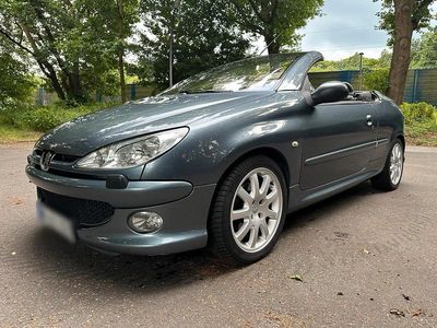 Gebraucht Peugeot 206 CC 110 PS (80 kW) 2005 Grau Cabrio