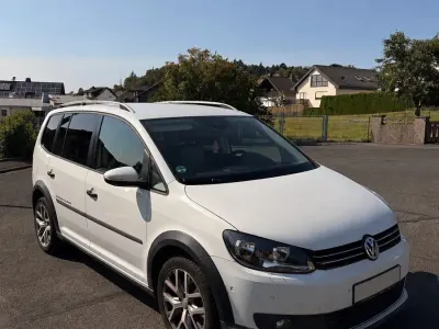 Gebraucht VW Touran Cross 140 PS (102 kW) 2014 Van / Kleinbus