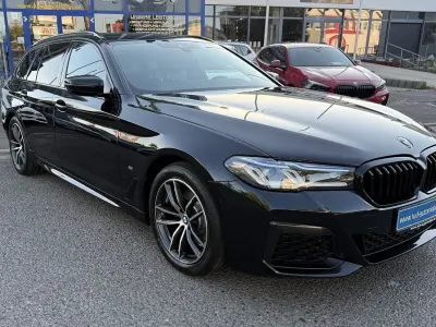 Gebraucht BMW 520 M Sport 190 PS (139 kW) 2023 Schwarz Limousine