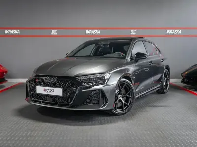Neu Audi RS3 Comfort 400 PS (294 kW) 2026 Daytonagrau perleffekt Limousine