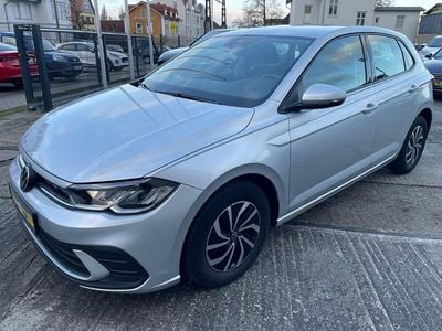 Reef blue metallic (metallic) Gebraucht 2024 VW Polo Life Kleinwagen | 20.300 € (Fairer Preis)