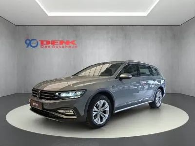 Gebraucht VW Passat Alltrack 200 PS (147 kW) 2023 Mondsteingrau Kombi