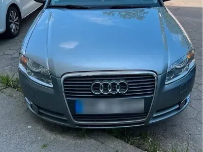 Gebraucht Audi A4 131 PS (96 kW) 2004 Grau Limousine