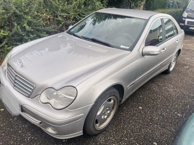 Mercedes C220