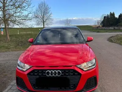 Gebraucht Audi A1 Sportback Advanced 95 PS (69 kW) 2019 Rot Kleinwagen