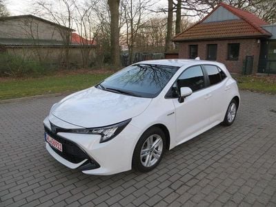 Gebraucht Toyota Corolla Hybrid Business Edition 98 PS (72 kW) 2021 Weiß Limousine