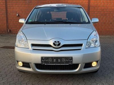 Grün Gebraucht 2006 Toyota Corolla Verso Edition Van / Kleinbus | 5.890 € (Fairer Preis)