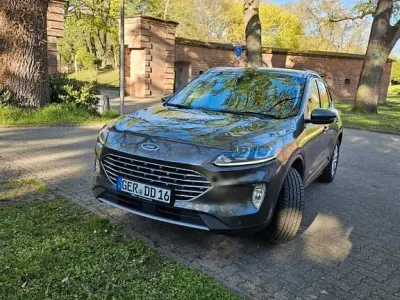 Second-hand Ford Kuga Titanium 150 CP (110 kW) 2022 Gri SUV