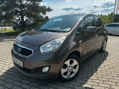 Gebraucht Kia Venga FIFA World Cup Edition 90 PS (66 kW) 2012 Braun Kleinwagen