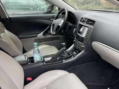 Lexus IS200