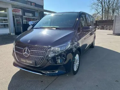 Gebraucht Mercedes V300 Avantgarde 237 PS (174 kW) 2025 Obsidianschwarz metallic Van / Kleinbus