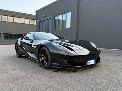 Second-hand Ferrari 812 795 CP (584 kW) 2019