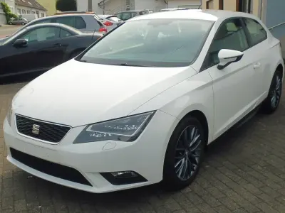 Używany Seat Leon SC Style 110 KM (80 kW) 2016 Biały Hatchback