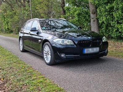 Usata BMW 530 258 CV (189 kW) 2011 Nero Station wagon
