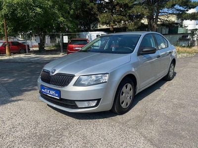 Silber Gebraucht 2014 Skoda Octavia Active Limousine | 4.190 €