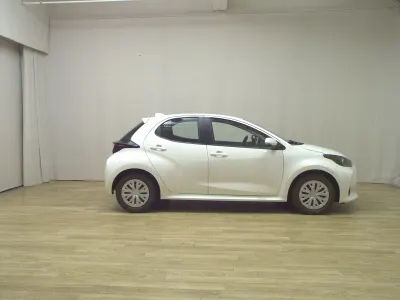 Gebraucht Toyota Yaris 72 PS (52 kW) 2022 Super white Kleinwagen