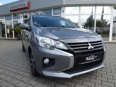 Gebraucht Mitsubishi Space Star Select+ 71 PS (52 kW) 2022 Platinumgrau Kleinwagen
