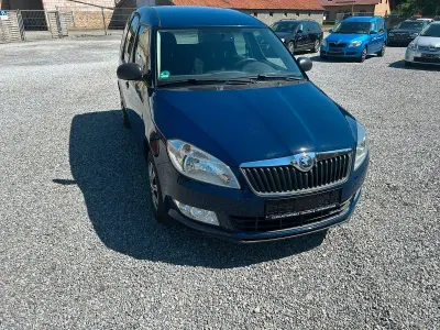 Gebraucht Skoda Roomster Plus Edition 86 PS (63 kW) 2013 Blau Van / Kleinbus