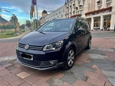 VW Touran Cross