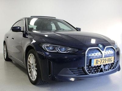 Blau Gebraucht 2022 BMW i4 Executive Limousine | 30.439 €