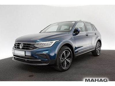Gebraucht VW Tiguan Move 150 PS (110 kW) 2024 Nightshade blue metallic SUV
