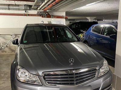 Gebraucht Mercedes C200 136 PS (100 kW) 2011 Grau Limousine