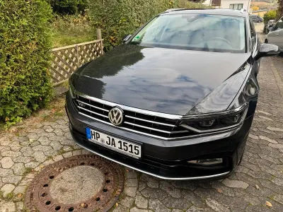 Gebraucht VW Passat 240 PS (176 kW) 2019 Braun Kombi