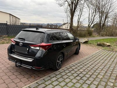 Gebraucht Toyota Auris 136 PS (100 kW) 2017 Blau Kombi