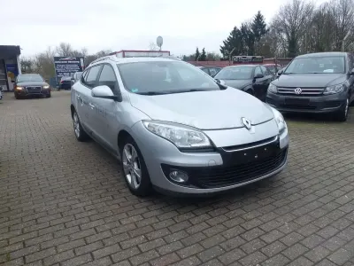 Gebraucht Renault Mégane GrandTour Expression 110 PS (80 kW) 2013 Grau Kombi