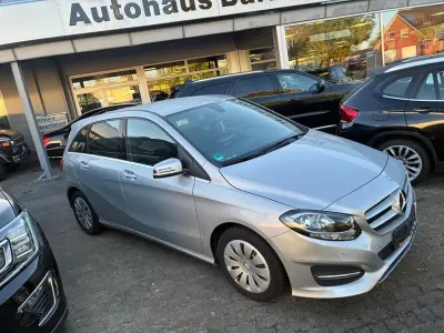 Second-hand Mercedes B180 Style 122 CP (89 kW) 2016 Argintiu Monovolum