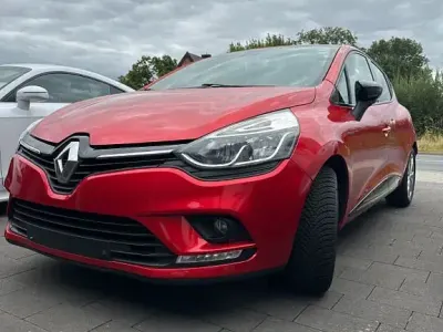 Gebraucht Renault Clio IV LIMITED 90 PS (66 kW) 2017 Rot Limousine