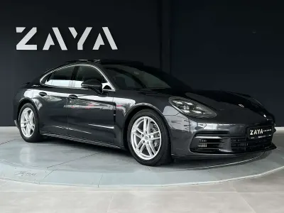 Gebraucht Porsche Panamera 4S Sport 421 PS (309 kW) 2019 Vulkangrau Limousine