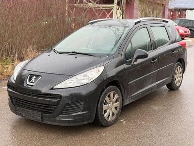 Gebraucht Peugeot 207 Tendance 92 PS (67 kW) 2010 Schwarz Kombi