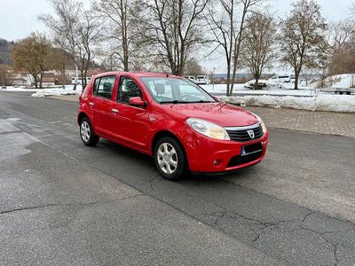Second-hand Dacia Sandero Lauréate 86 CP (63 kW) 2009 Roșu Berlinǎ