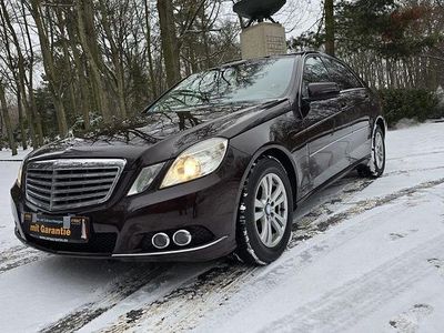 Gebraucht Mercedes E250 204 PS (150 kW) 2010 Braun Limousine
