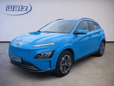 Gebraucht Hyundai Kona Trend 100 kW (136 PS) 2023 Dive in jeju / sol SUV