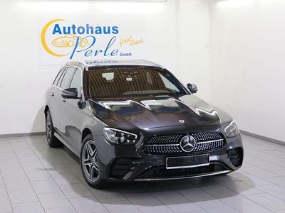 Grau Gebraucht 2022 Mercedes E300 AMG line Limousine | 33.990 € (Fairer Preis)