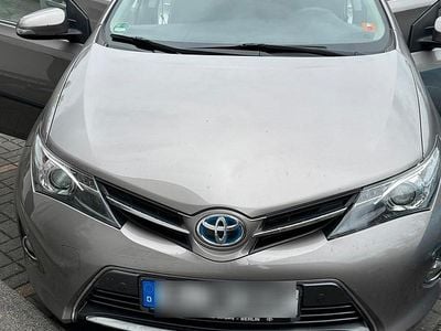 Toyota Auris Hybrid