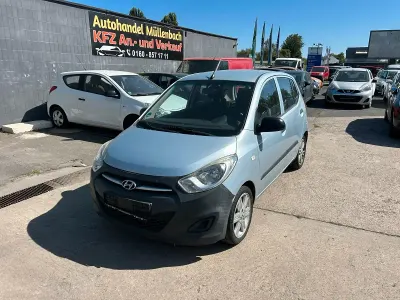 Gebraucht Hyundai i10 69 PS (50 kW) 2011 Blau Kleinwagen