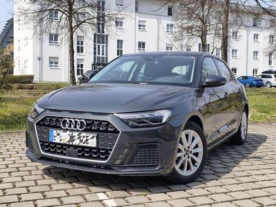 Gebraucht Audi A1 Sportback Advanced 95 PS (69 kW) 2020 Grau Kleinwagen