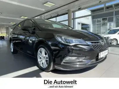 Gebraucht Opel Astra Active 110 PS (80 kW) 2017 Schwarz Kombi
