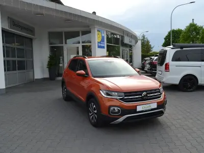 Gebraucht VW T-Cross Active 110 PS (80 kW) 2022 Orange SUV